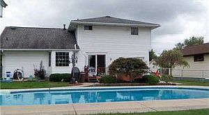 3rd image of 100 Laurelton Dr