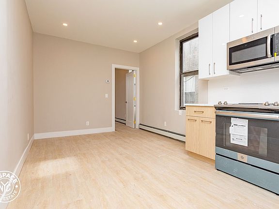 2nd image of 319 Malcolm X Blvd #B2x