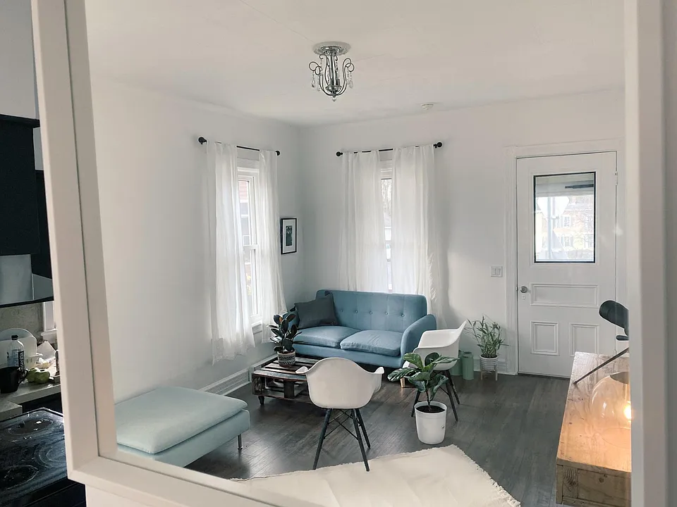 74 Division St #1
