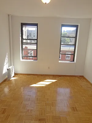 Rented by Blana LLC | media 18