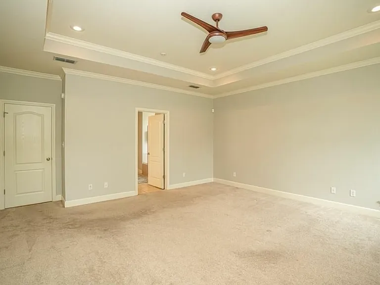 7001 Shadow Brooke St — Photo 25