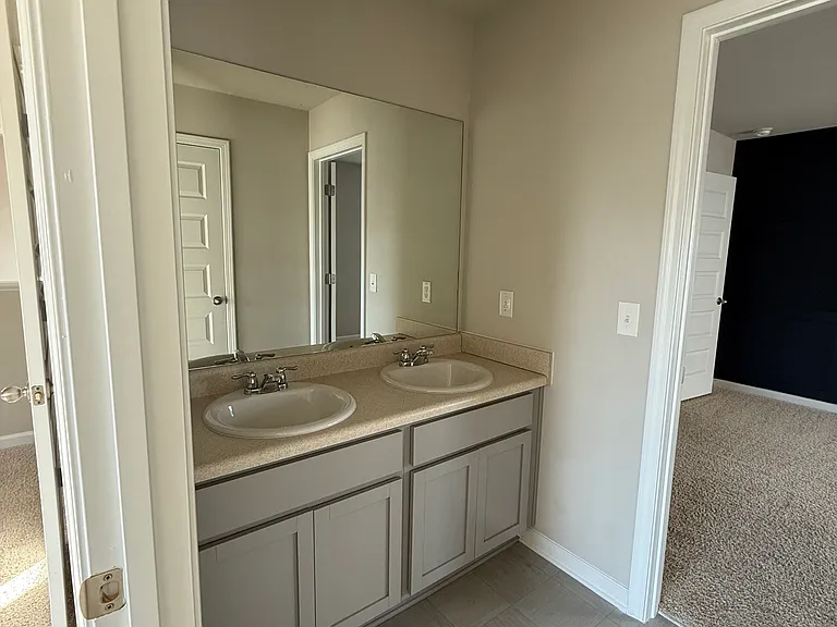 507 Post Oak Ln — Photo 15