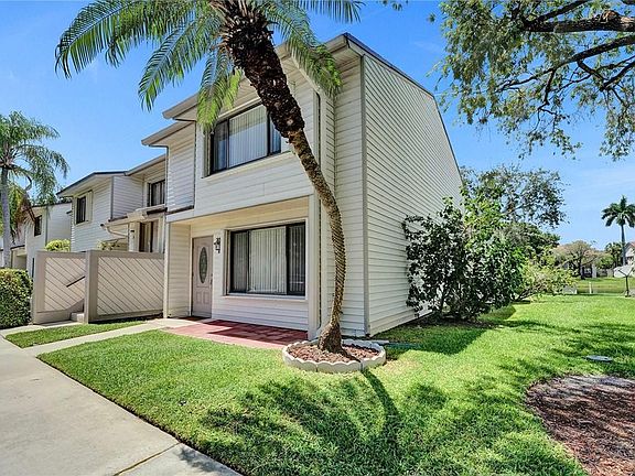 4th image of 9841 NW 37th Street #7