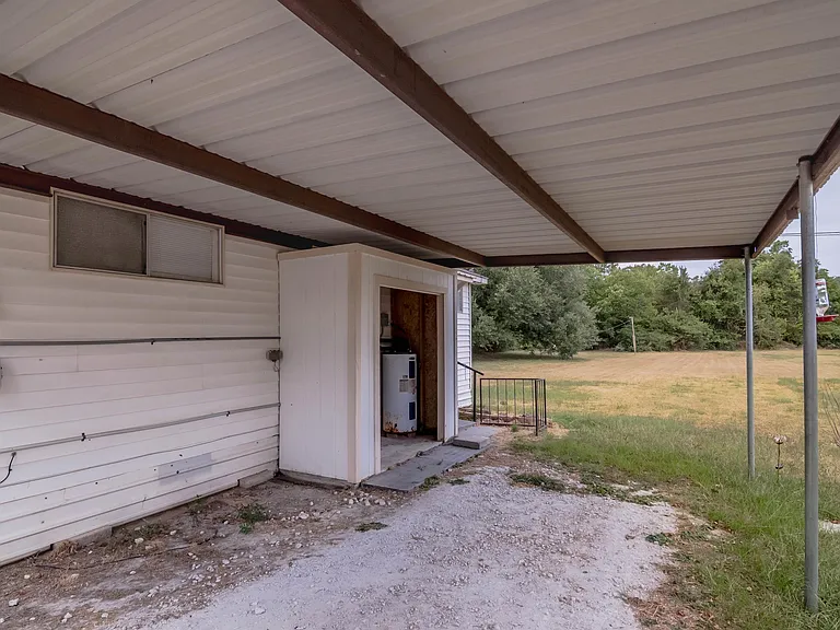 137 Lee Rd — Photo 13