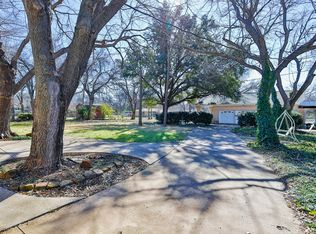 6908 Pecan Park Dr, Richland Hills, TX 76118