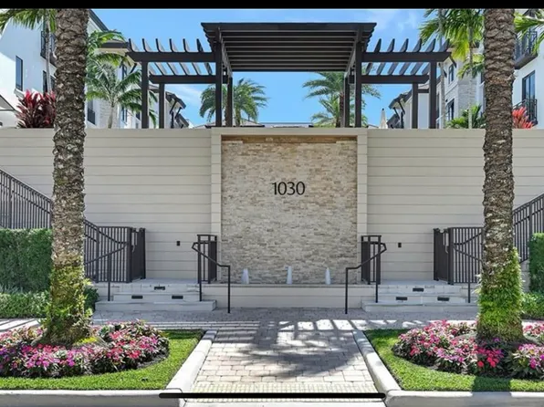 1030 3rd Ave S, Naples, FL
