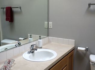 20006 Homestead Dr, Oregon City, OR 97045