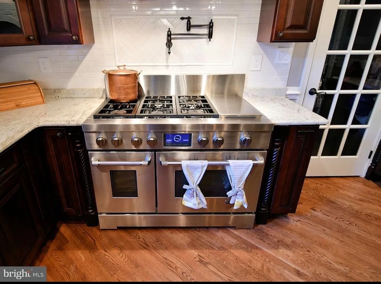 Luxury Tudor Home — Photo 1