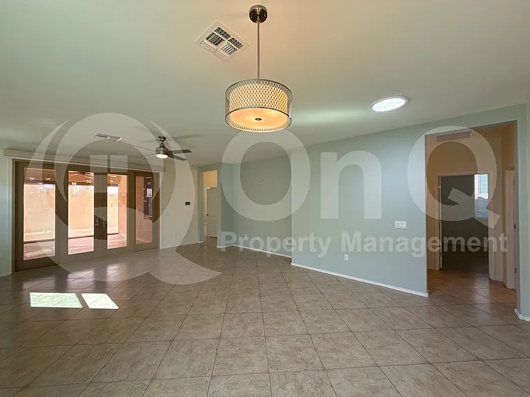 12075 N Golden Mirror Dr — Photo 5