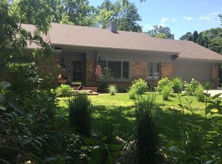 155 Stark Rd, Rochester Hills, MI 48307