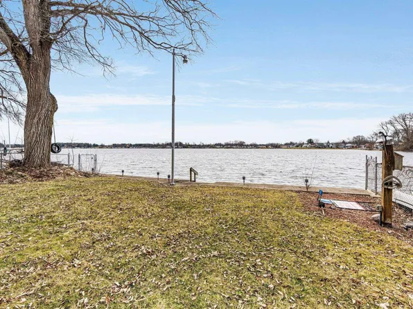 9020 E 430 S, Wolcottville, IN 46795