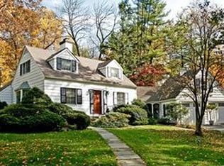 14 High Point Ln, Scarsdale, NY 10583