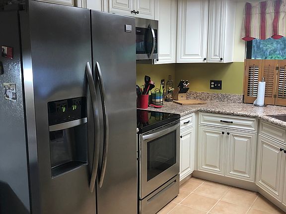 3rd image of 2306 Walden Pl N