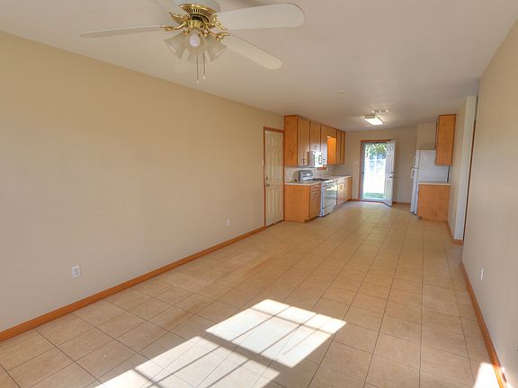3rd image of 6518 Birmingham St