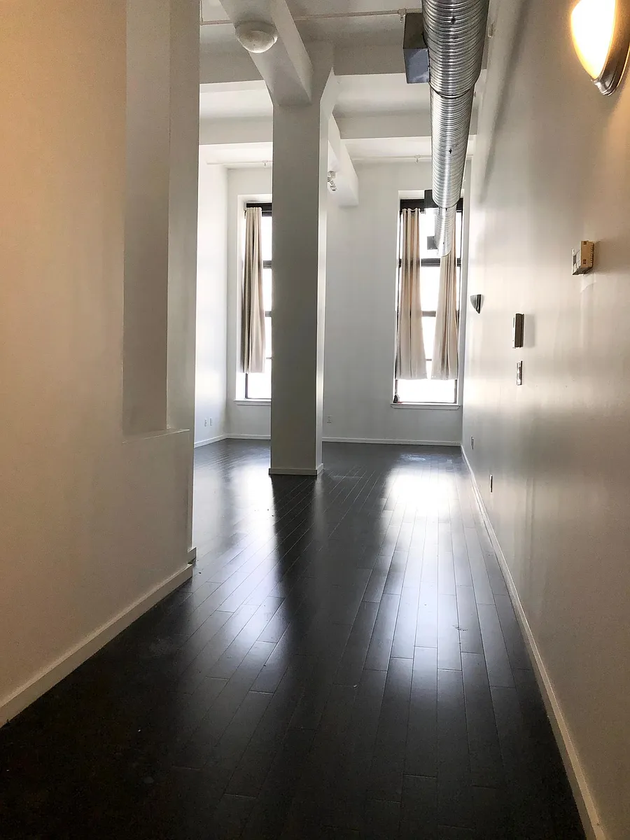 Building Photo - 728 Market St #302
