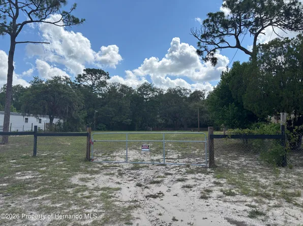 15546 Hicks Rd, Hudson, FL 34667