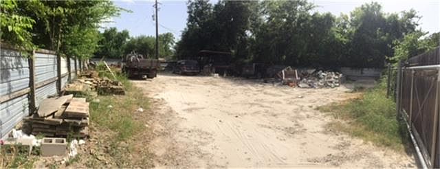 1st image of 8911 Meadow Vista Blvd