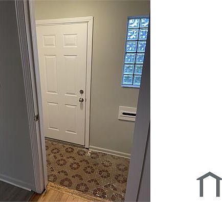 4th image of 5609 Marlborough St