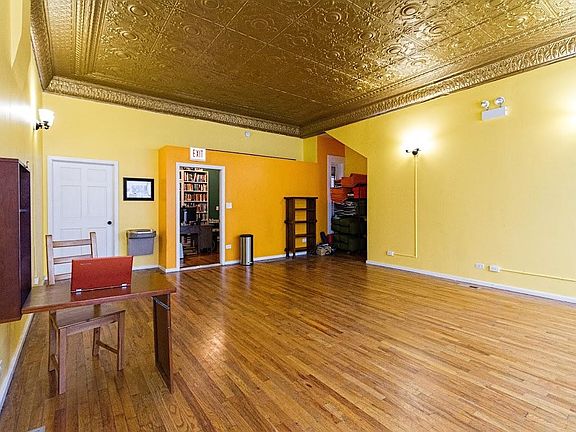 3rd image of 2251 W North Ave