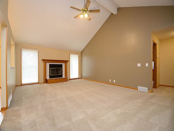 5th image of 1806 N 159th St #159