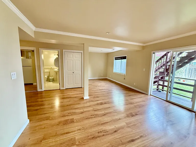 842 Cayuga Ave #A — Photo 13
