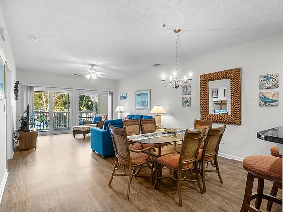 3rd image of 601 N Hillside Dr. #2123