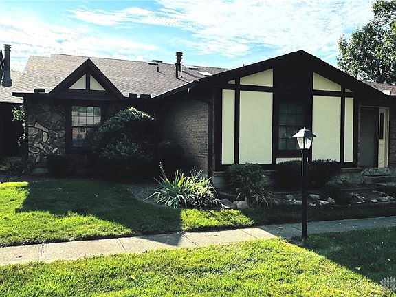 2nd image of 642 Pine Needles Dr