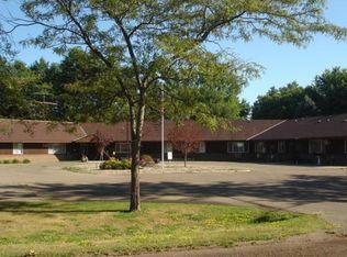 1851 26th St APT 11, Slayton, MN 56172