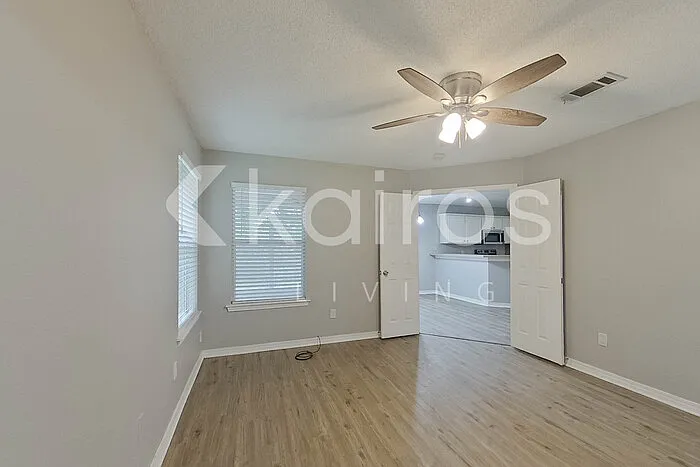 225 Leebeck Cir — Photo 16