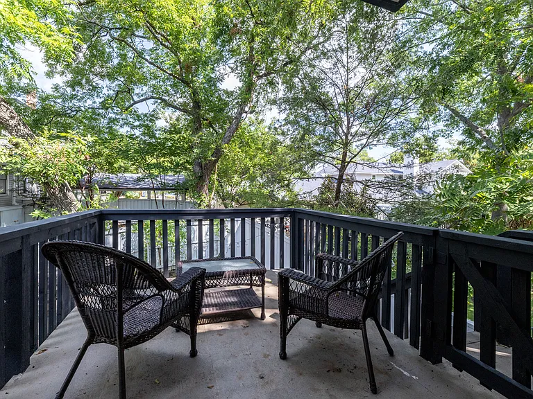 508 W Louisiana St — Photo 3