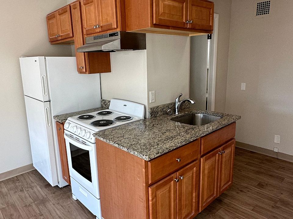 1st image of 1050 Hancock St #3D