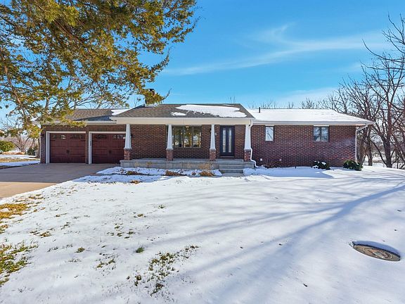 2nd image of 4 Park View Rd