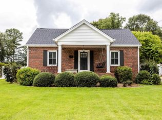 705 N Main St, Fountain Inn, SC 29644