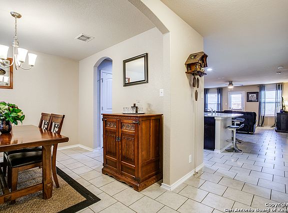 4th image of 10073 Strasbourg Way
