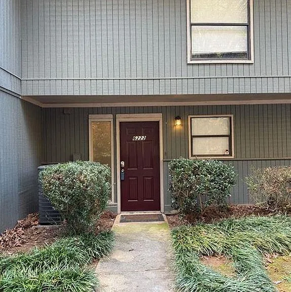 6222 Overlook Rd — Photo 1