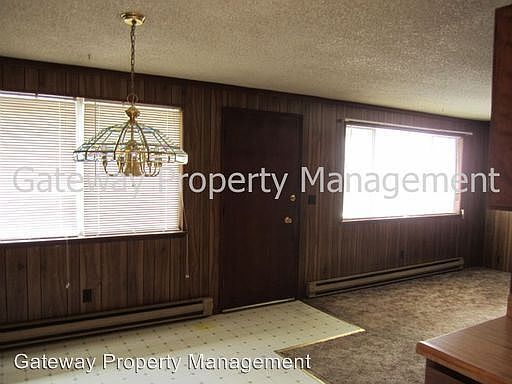 2nd image of 1830 Lake Blvd