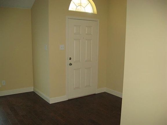 5th image of 813 Nancy Dr