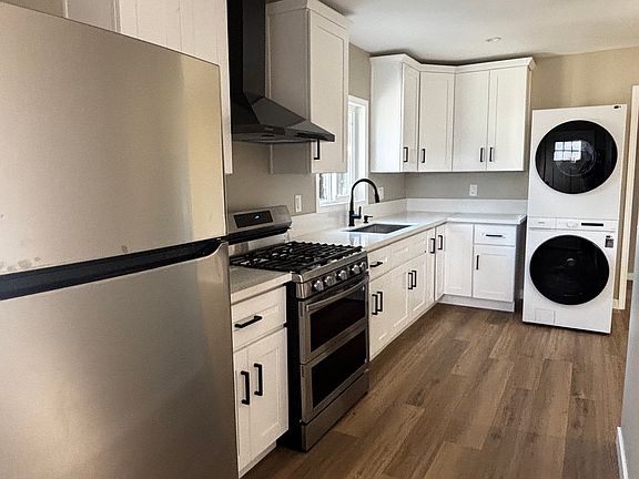 5th image of 4420 Landis Ave #A
