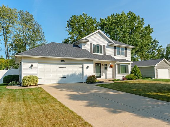 3rd image of 7267 Jamaica Ln