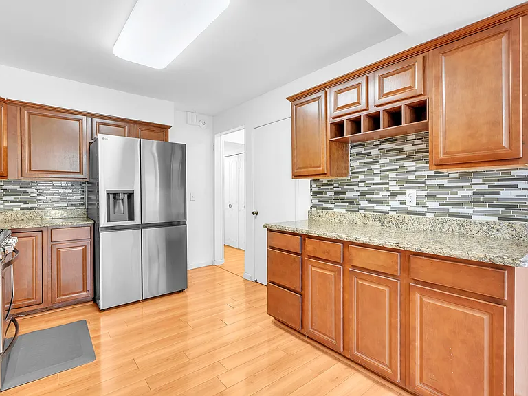 1592 Brentwood Dr — Photo 21