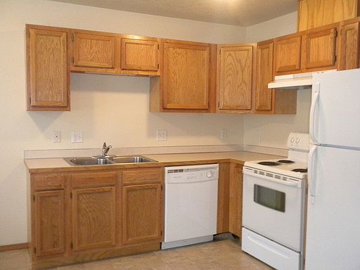 2nd image of 1109 N Western Ave APT B