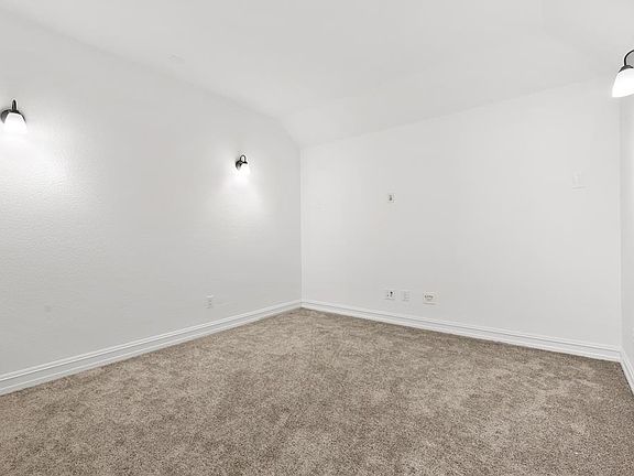 4th image of 528 Wickerdale Way #528