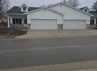 1109 Emerald Ct #50428, Mason City, IA 50401