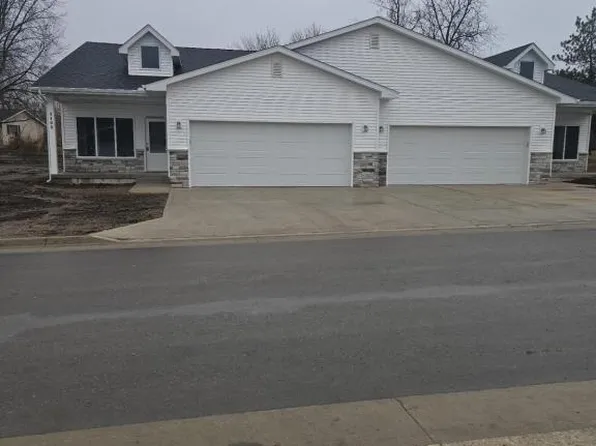 1109 Emerald Ct, Mason City, IA