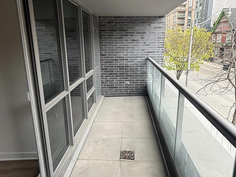 320 Richmond St E #208 — Photo 21