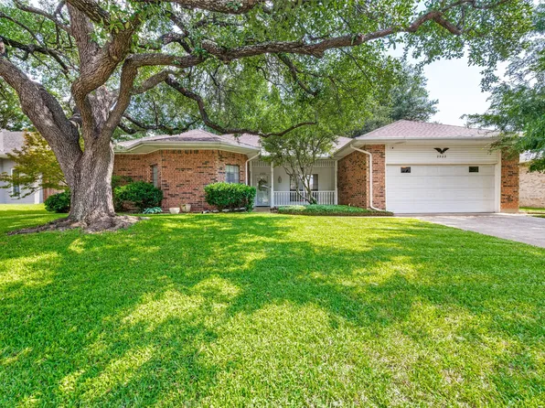 2522 Danny Ln, Farmers Branch, TX 75234