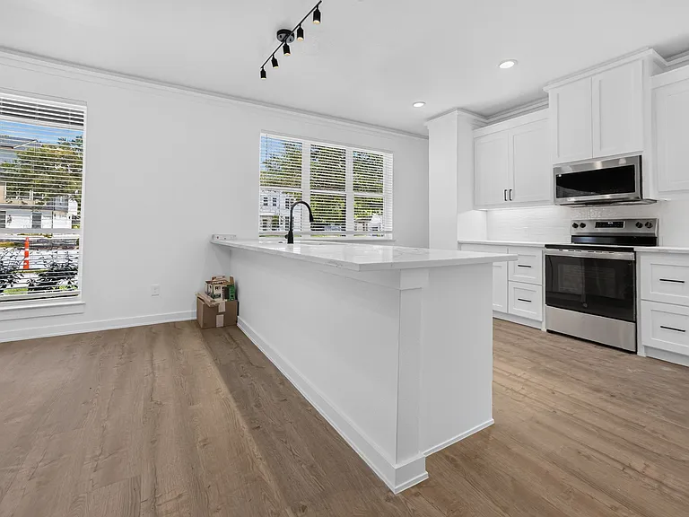 3312 S University Dr #12 — Photo 6