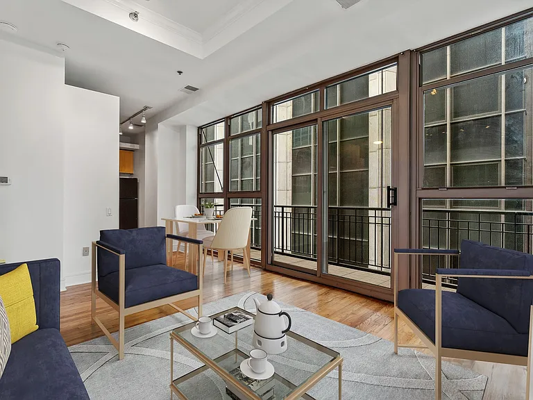 212 W Washington St #1613 — Photo 9