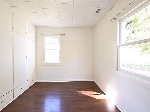 5th image of 2133 Upper River Rd