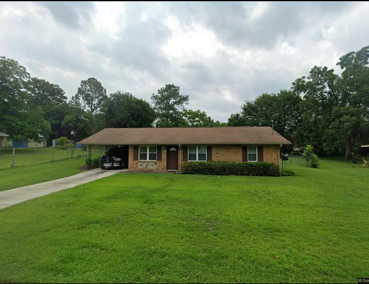 102 Ora Cir — Photo 1